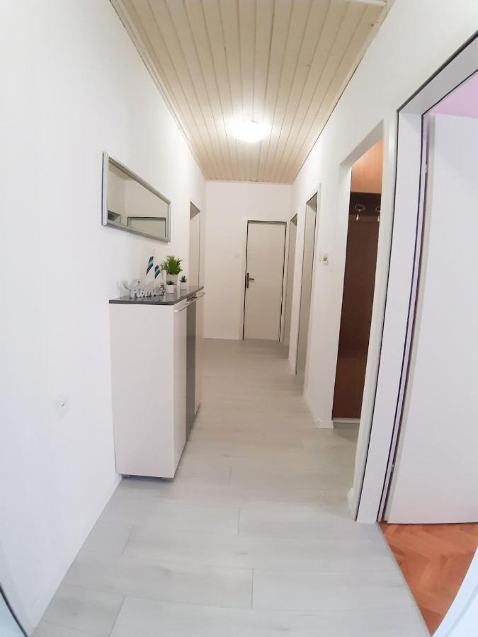 Apartments Sara Podstrana Extérieur photo