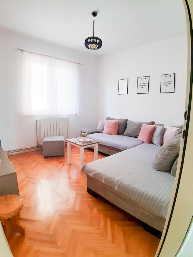 Apartments Sara Podstrana Extérieur photo