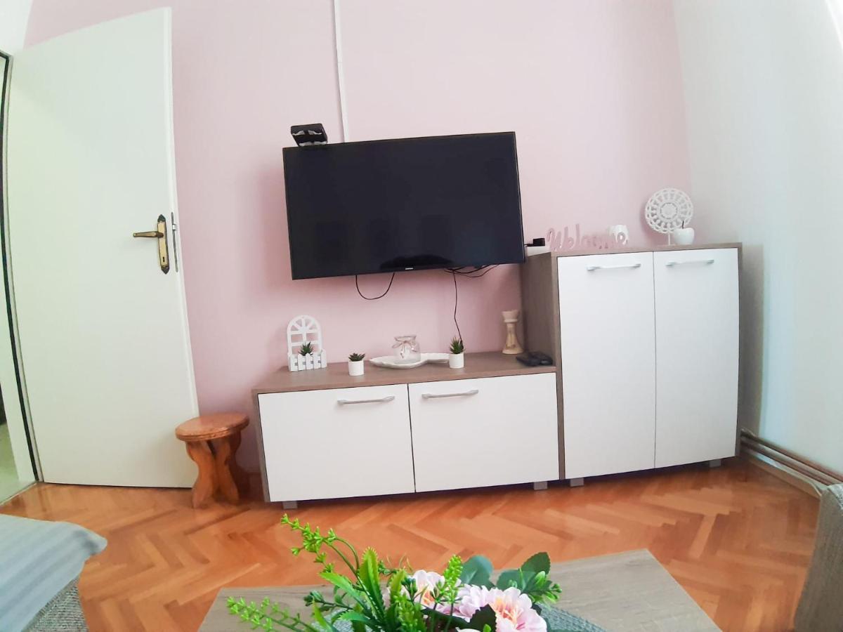 Apartments Sara Podstrana Extérieur photo