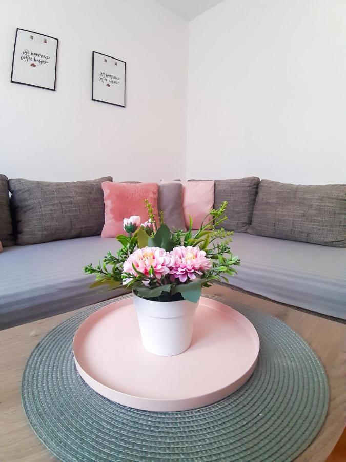 Apartments Sara Podstrana Extérieur photo