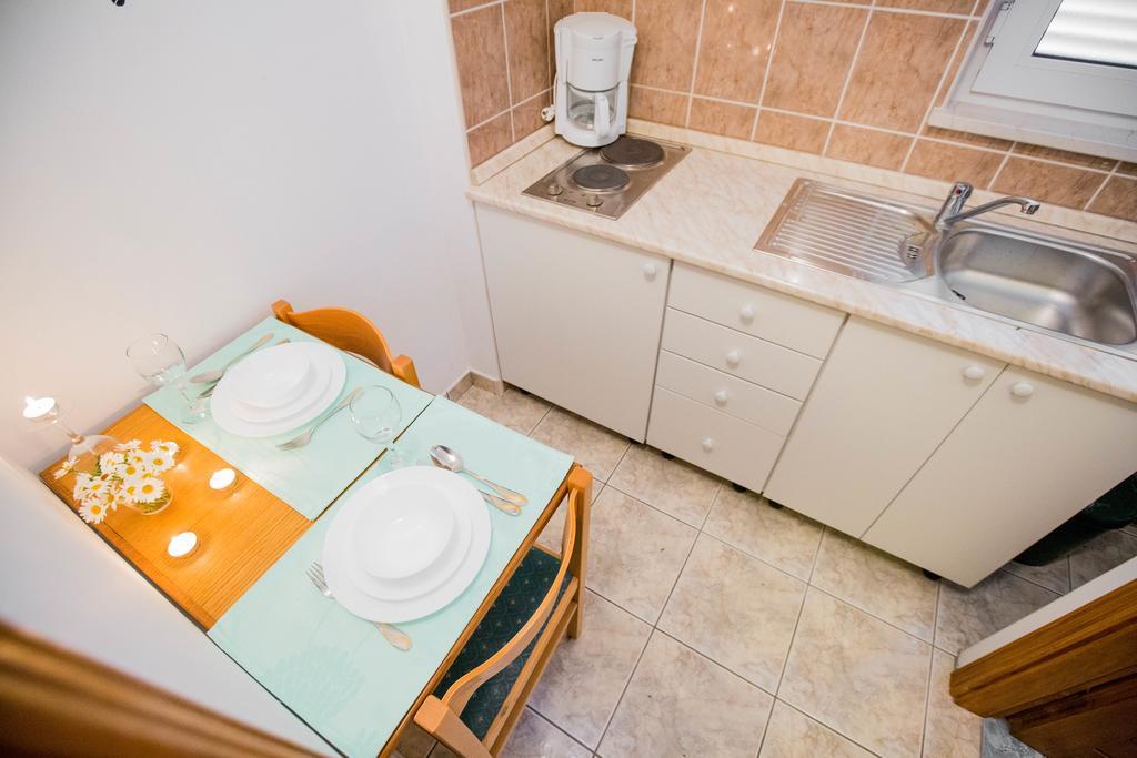 Apartments Sara Podstrana Extérieur photo